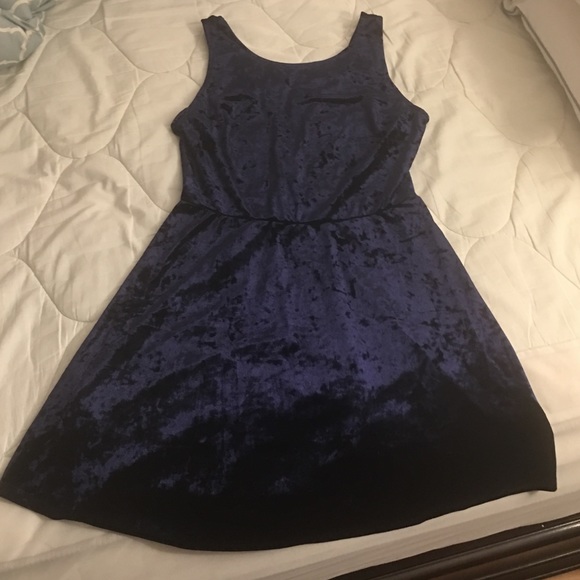 Short sleeveless jersey dress, NEVER WORN - Picture 2 of 6